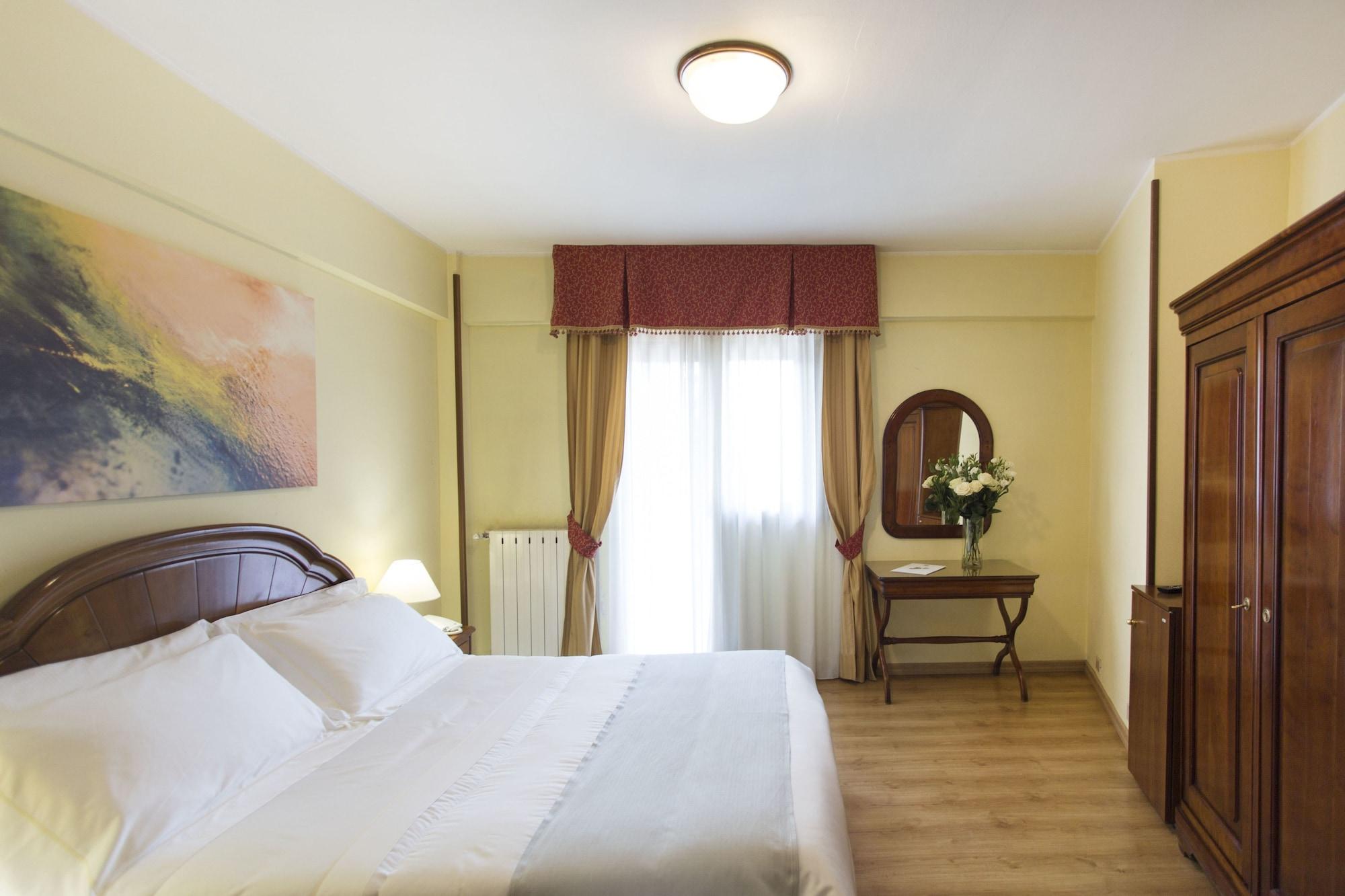 Grand Hotel Del Parco Пескассероли Экстерьер фото