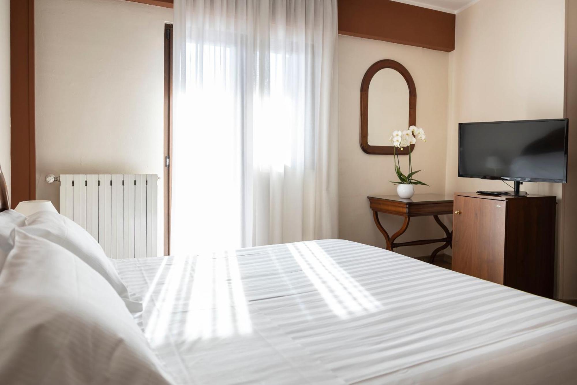 Grand Hotel Del Parco Пескассероли Номер фото
