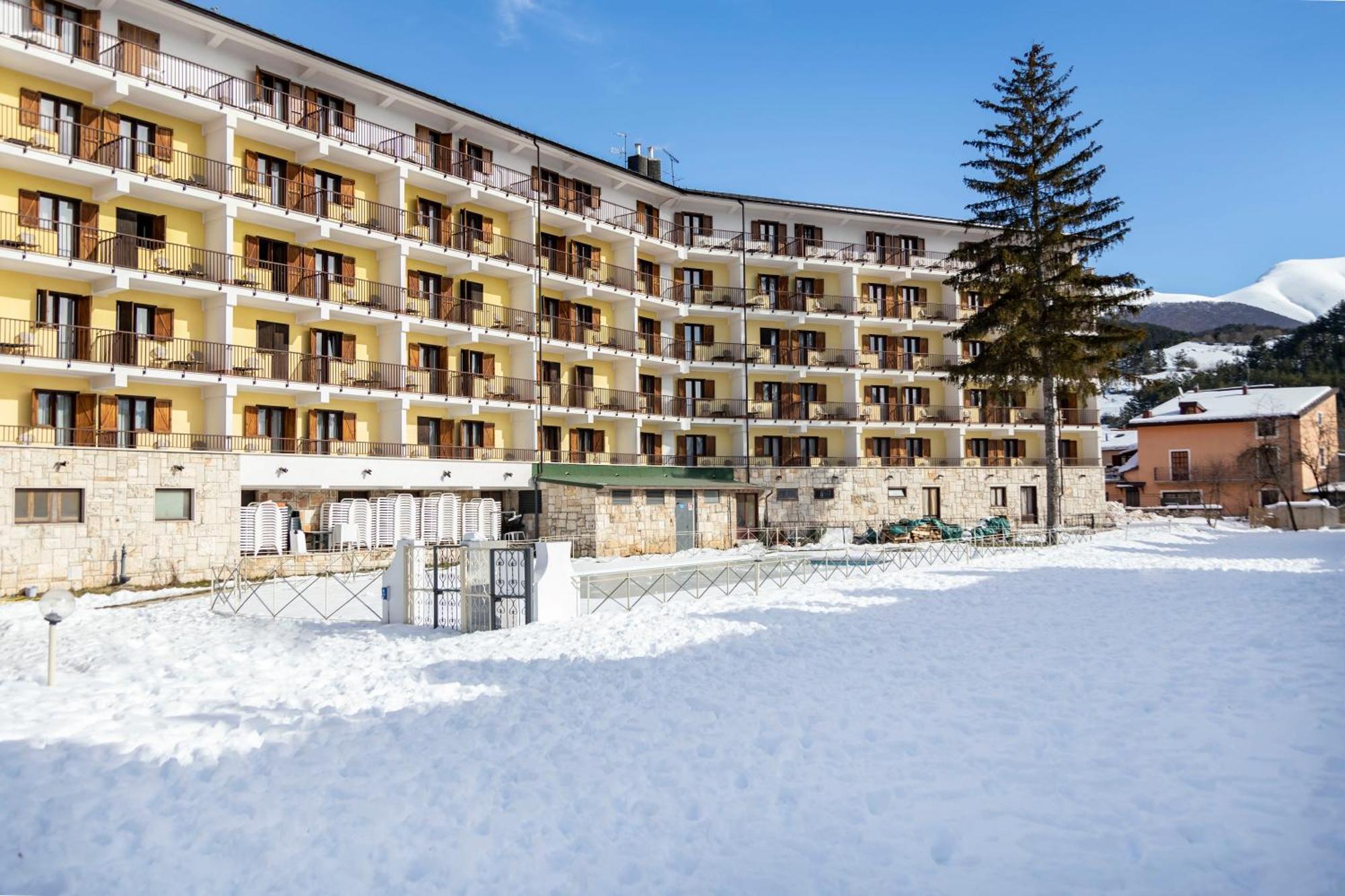 Grand Hotel Del Parco Пескассероли Экстерьер фото
